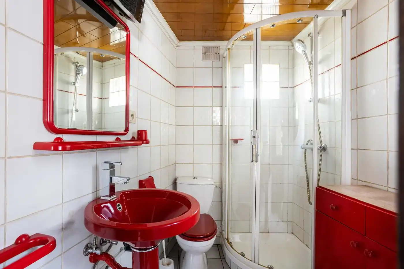 Karaktervolle woning met 4 slaapkamers centraal Kortrijk foto 11