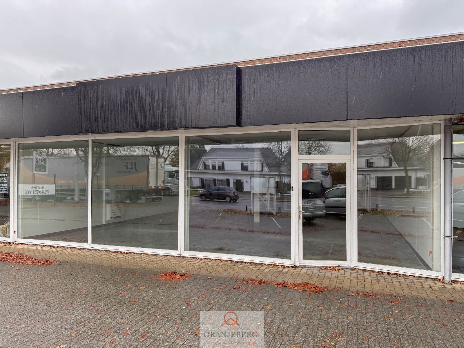 Handelsruimte langs de N9 – Lievegem foto 5