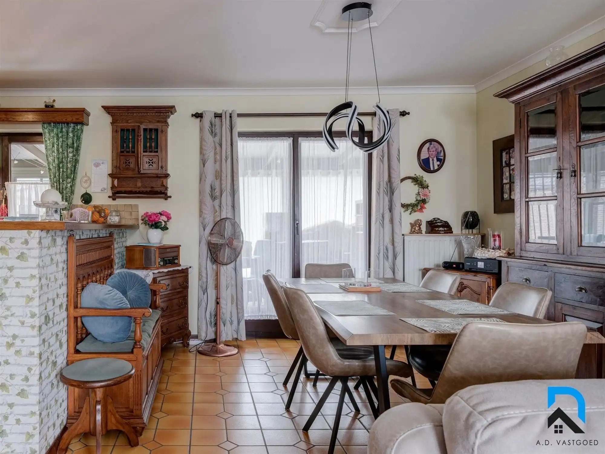 Ruime woning op toplocatie in Munsterbilzen foto 13