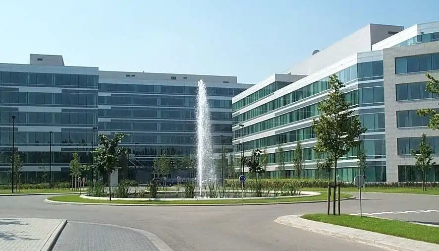 LEOPOLD SQUARE: 3.650m² volledig gebouw foto 2