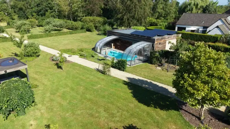 Moderne villa van 247m² op 58 are met bijgebouw-garage en zwembad foto 21