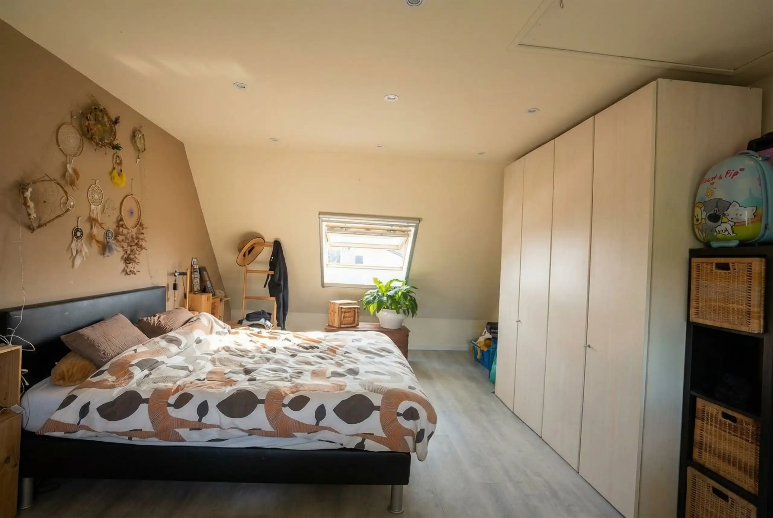 Interessante woning met grote garage en tuin, 3 slaapkamers foto 14