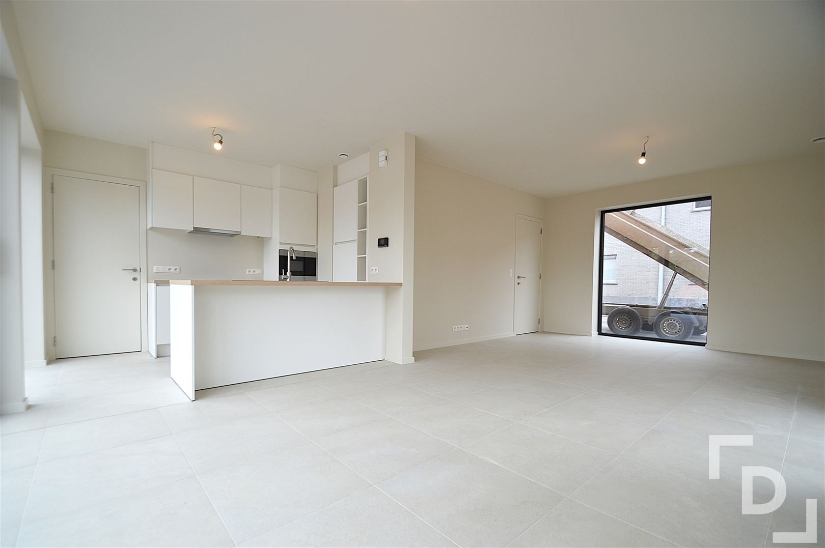 Nieuwbouwoning te huur te Poelkapelle. foto 2
