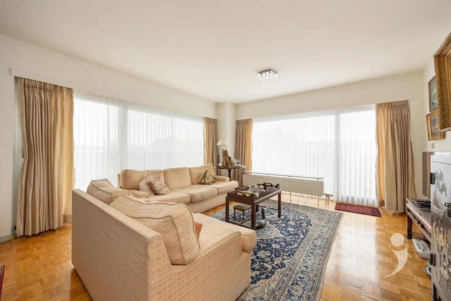 Ruim appartement met 3 slaapakamers en garagebox foto 5