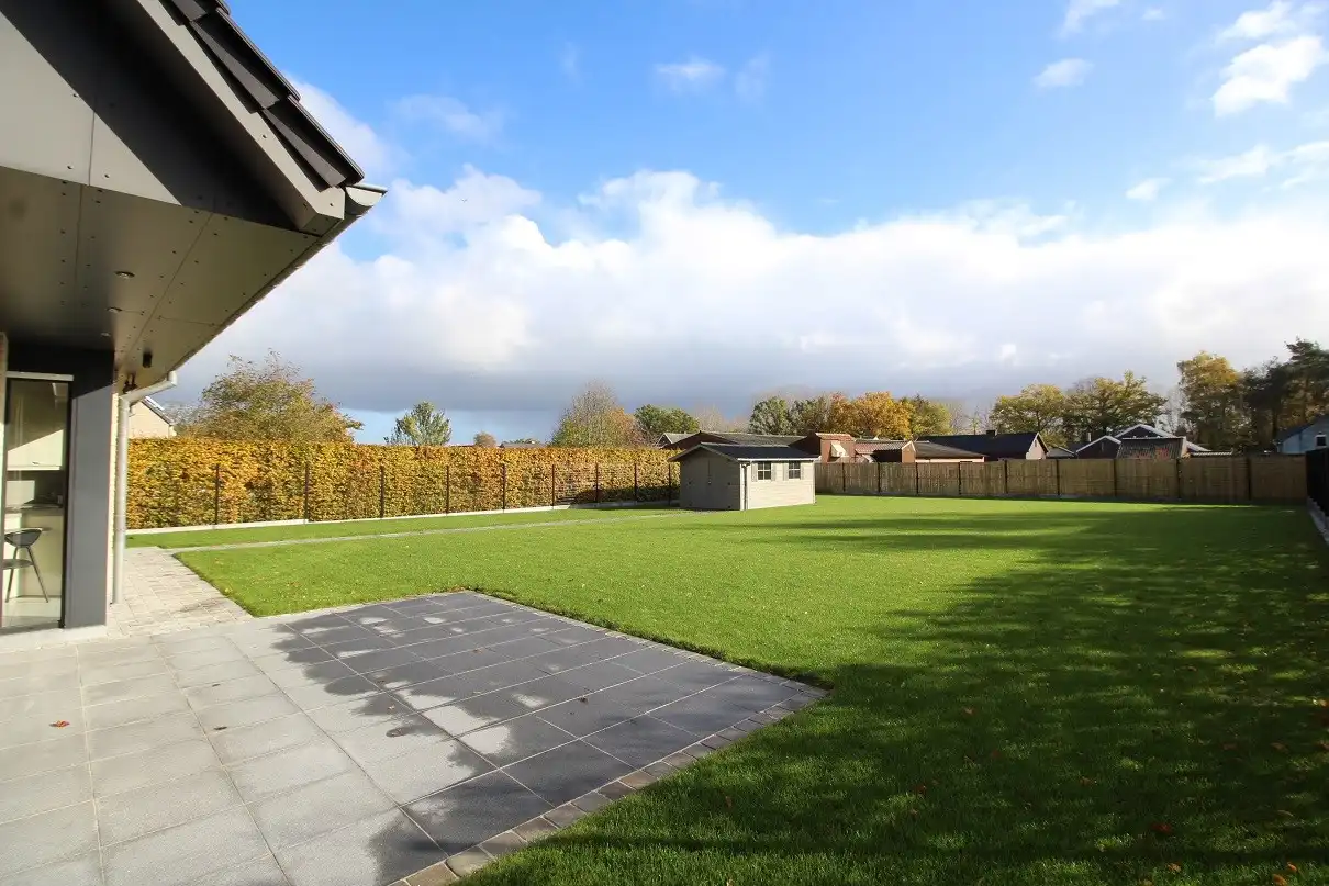 Zeer ruime villa met 3 slaapkamers te huur! foto 16