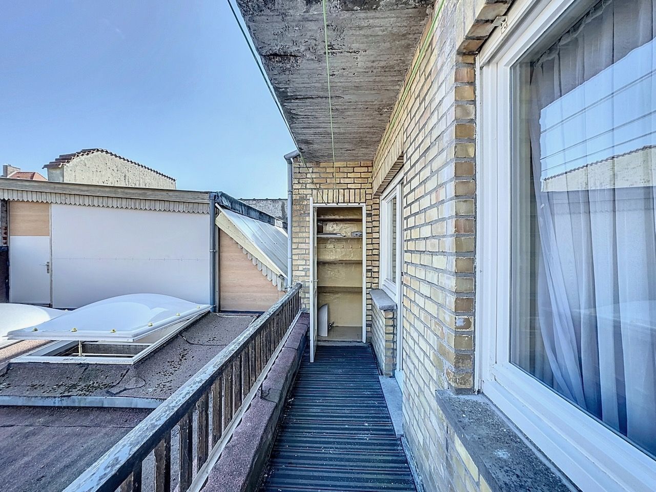 Ruim appartement, uitermate geschikt voor jaarverhuur of vaste bewoning foto 18