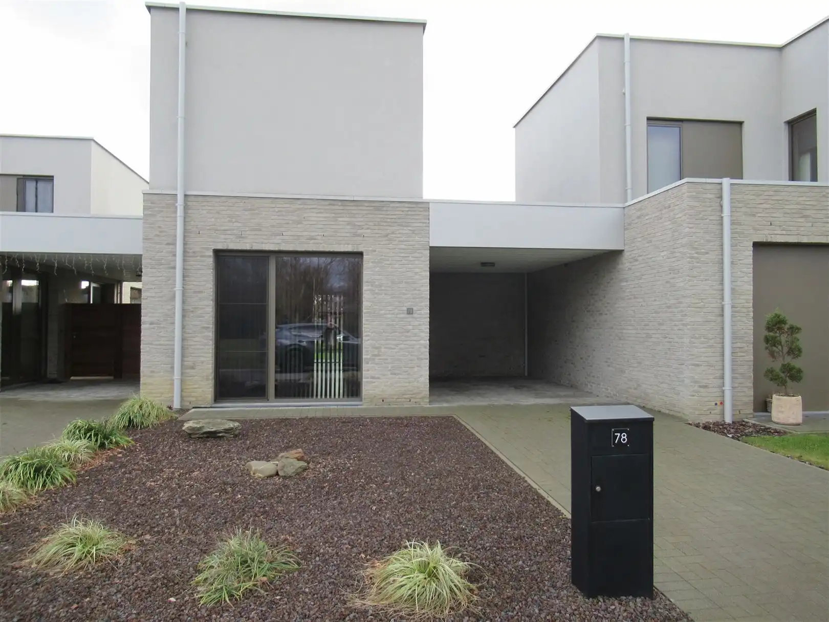 Gebouw (residentieel) foto {{pictureIndex}}