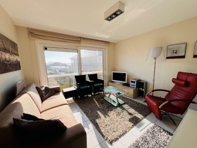 Rustig gelegen appartement met groot terras en open zicht foto 2