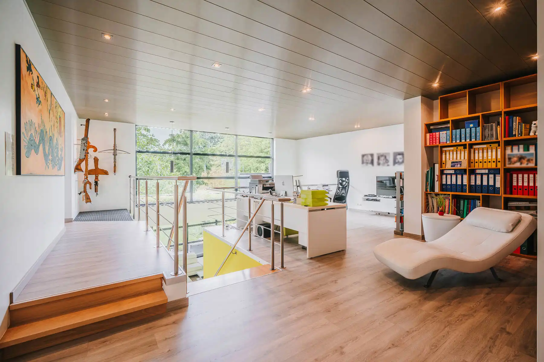 Stijlvolle, eigentijdse woning op een ruim perceel foto 21