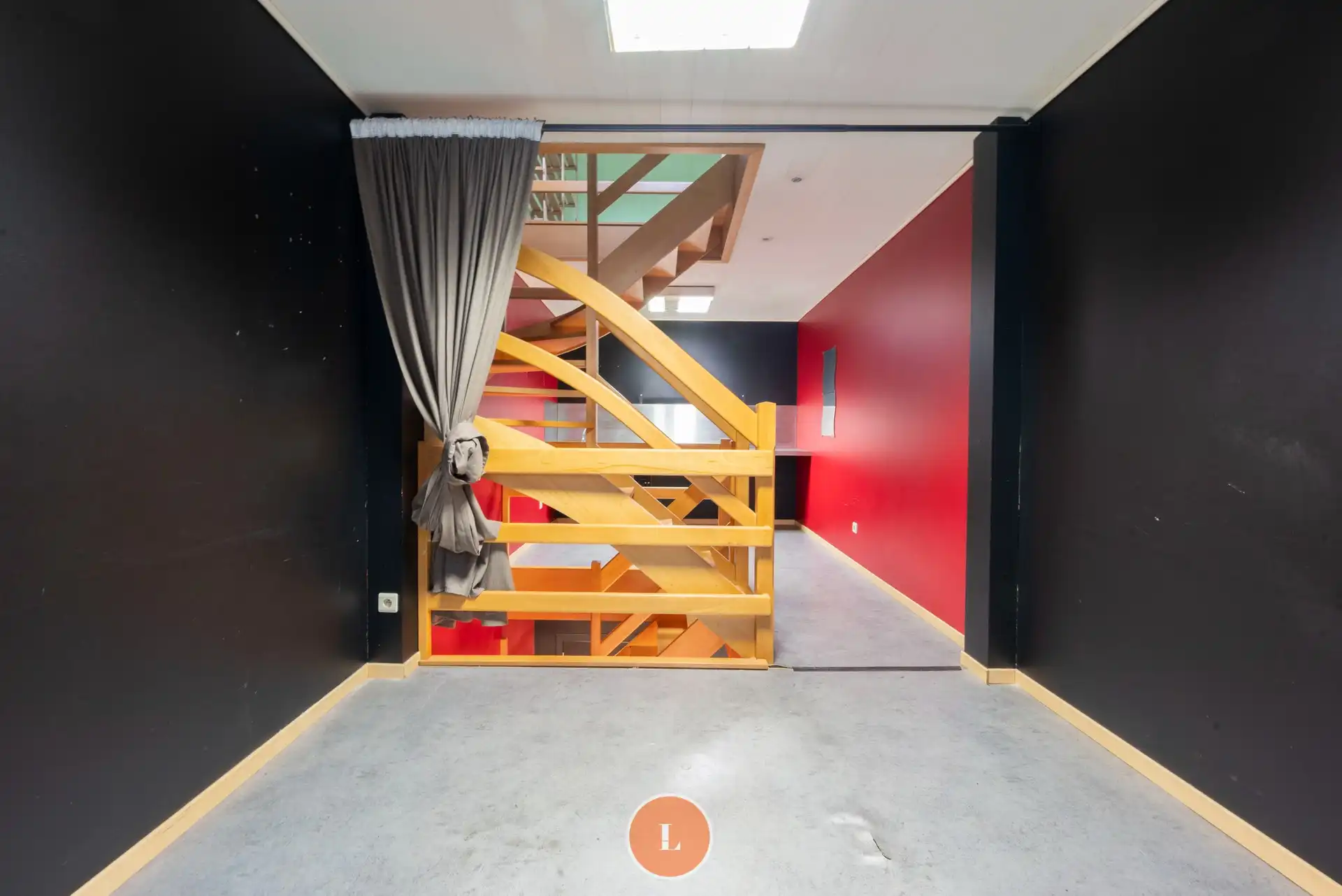 Centraal gelegen handelspand voor gemengd gebruik foto 5