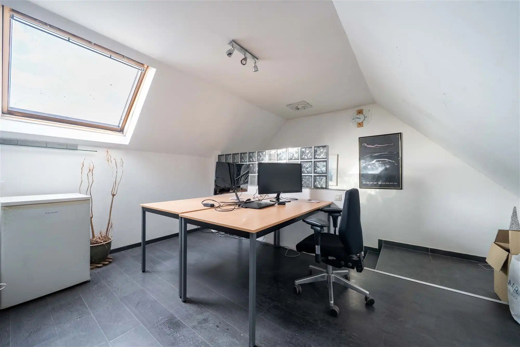 Prachtig recent handelspand in Heist-op-den-Berg te huur! foto 23