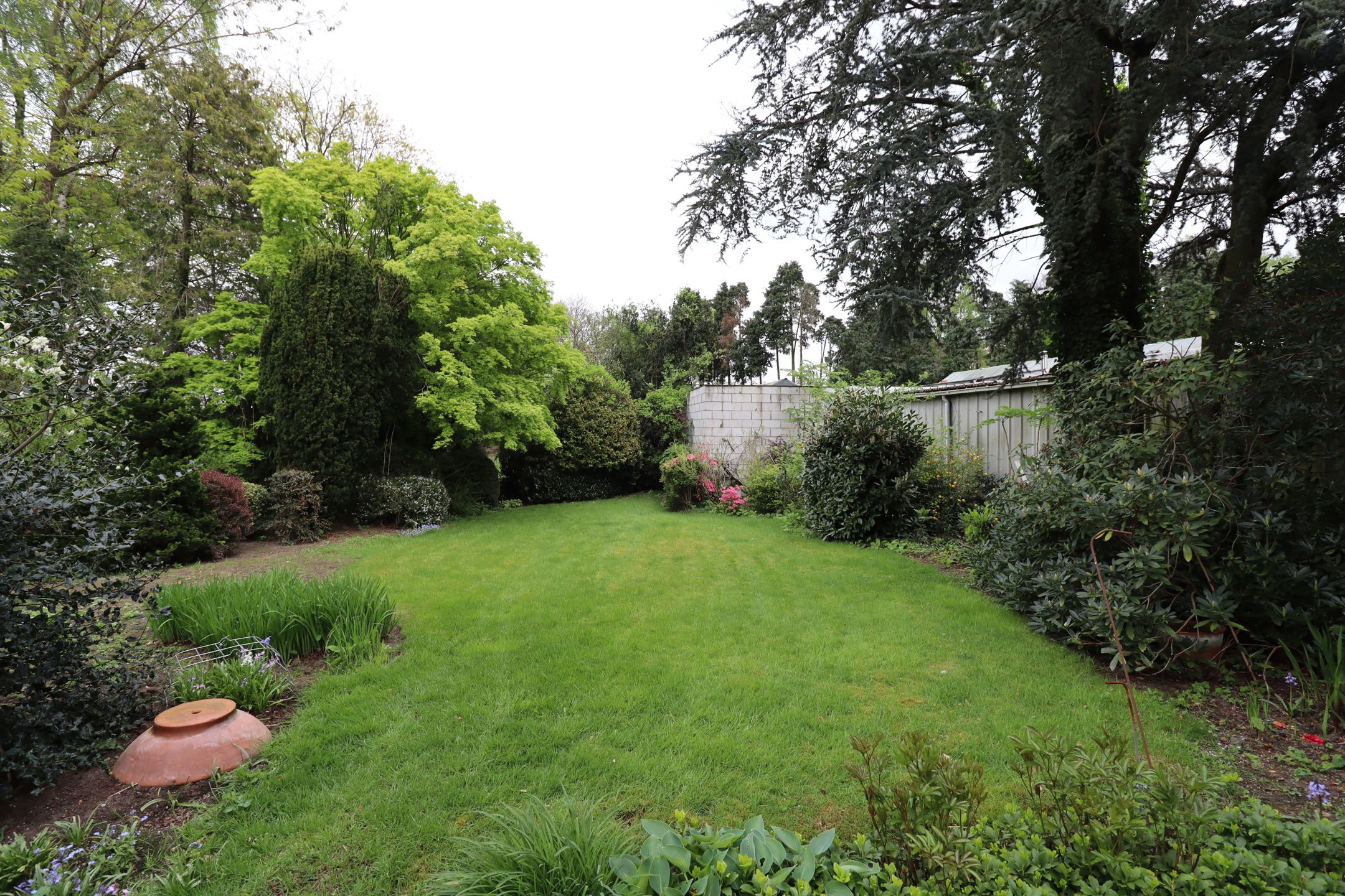 Ruim huis met tuin en Garage foto 17