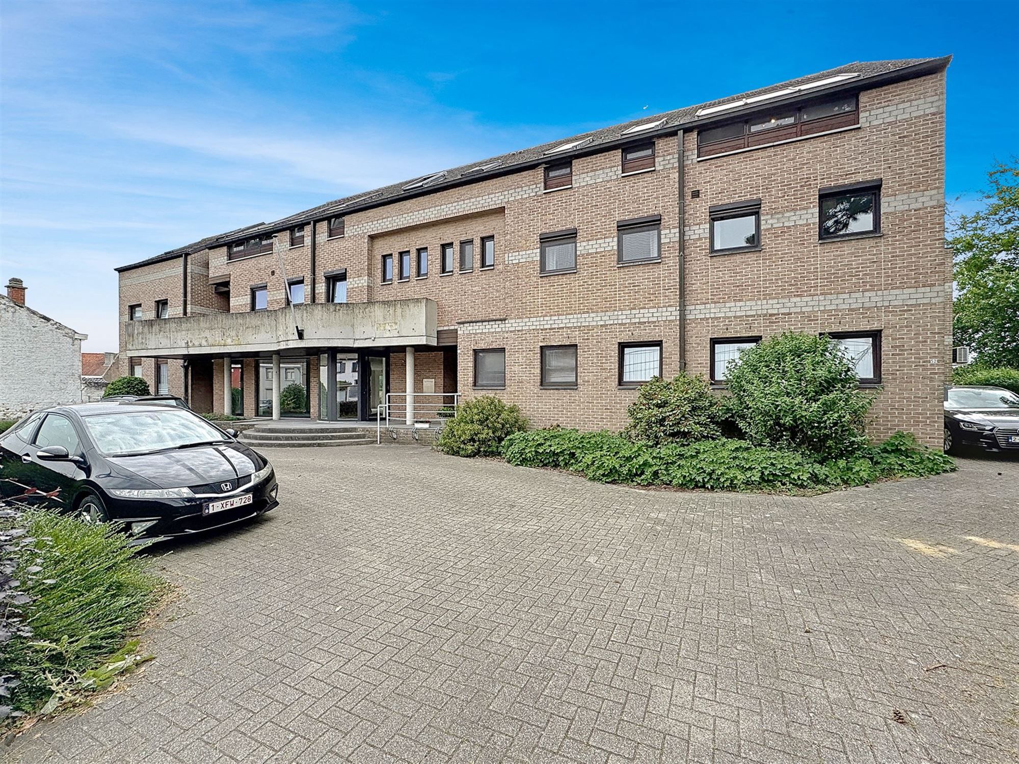 appartement foto {{pictureIndex}}