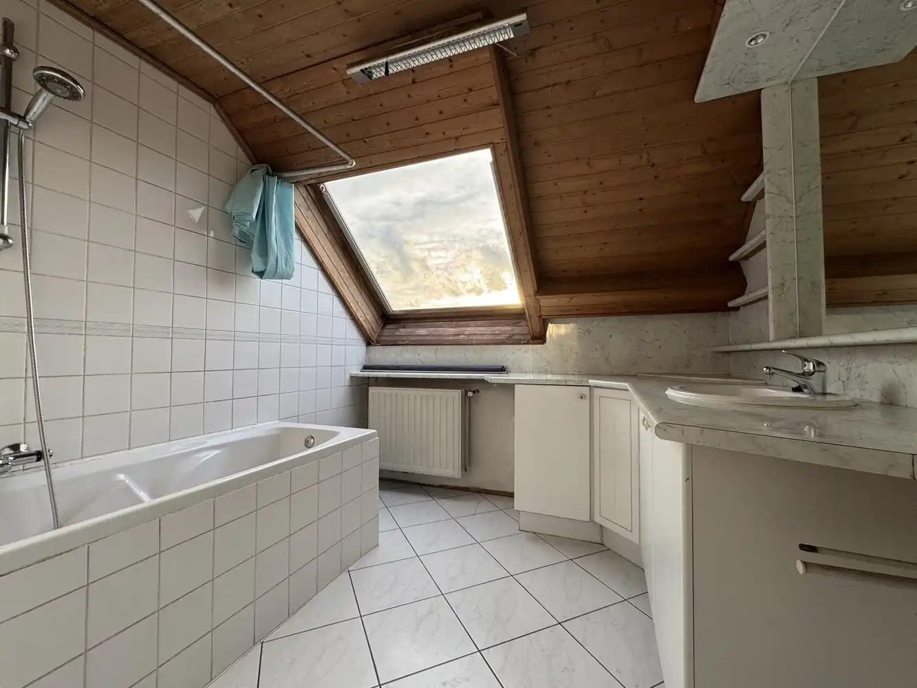 Te renoveren woning op een mooi perceel van 9a78ca foto 22