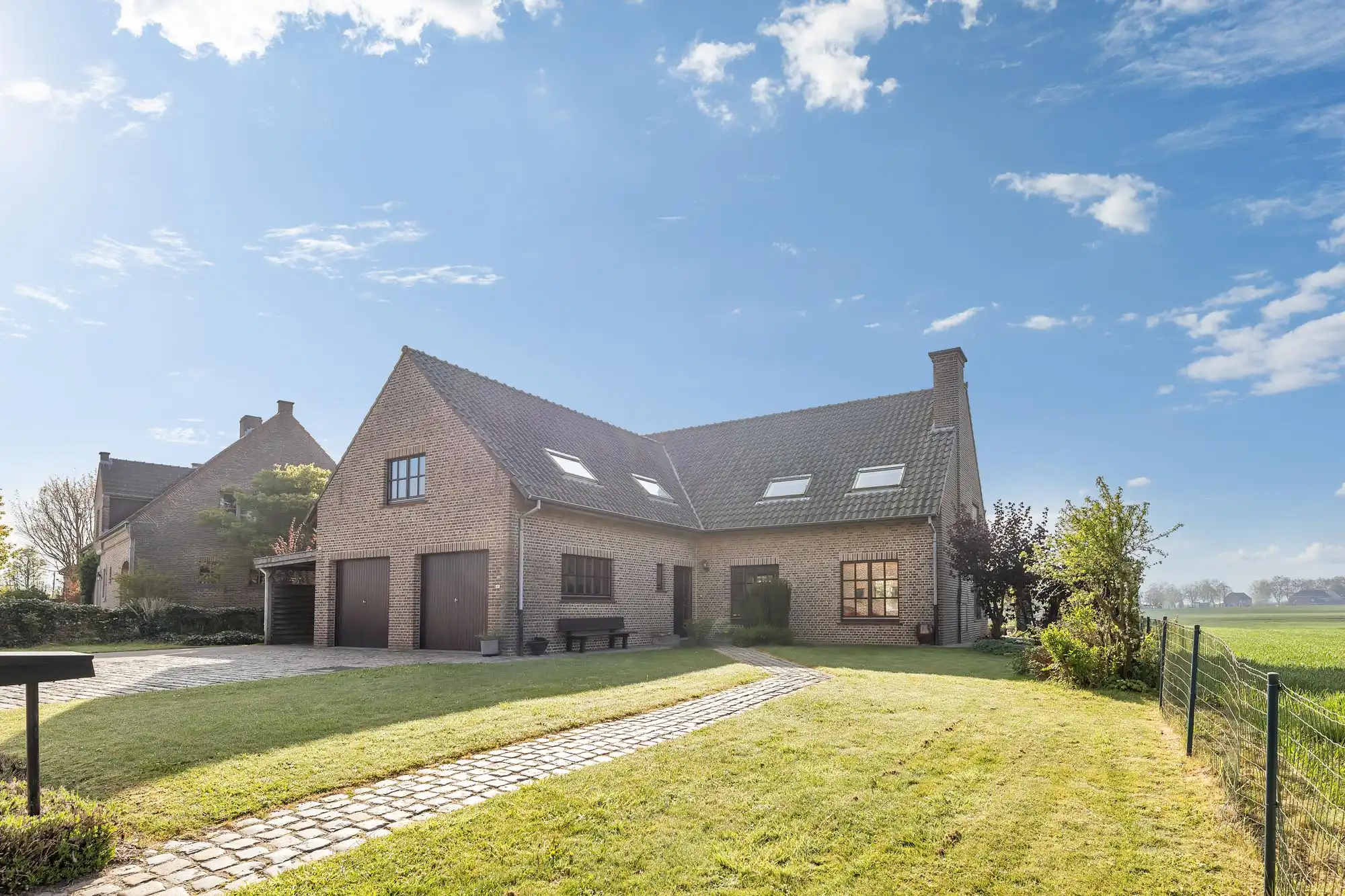 Landelijke villa op 18a 10ca met 5 slaapkamers te gooik foto {{pictureIndex}}