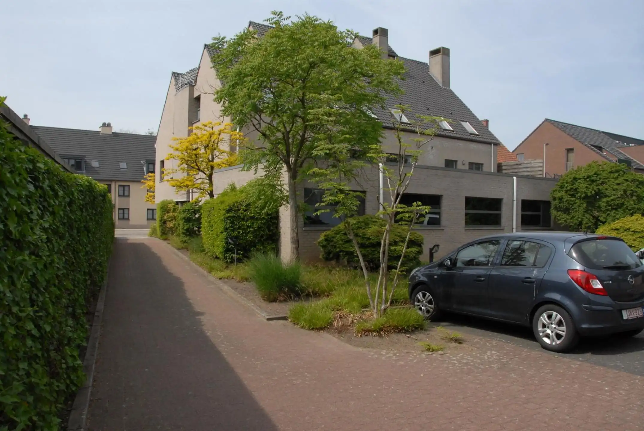 TE HUUR: Mooie kantoorruimte van 288m² foto 3