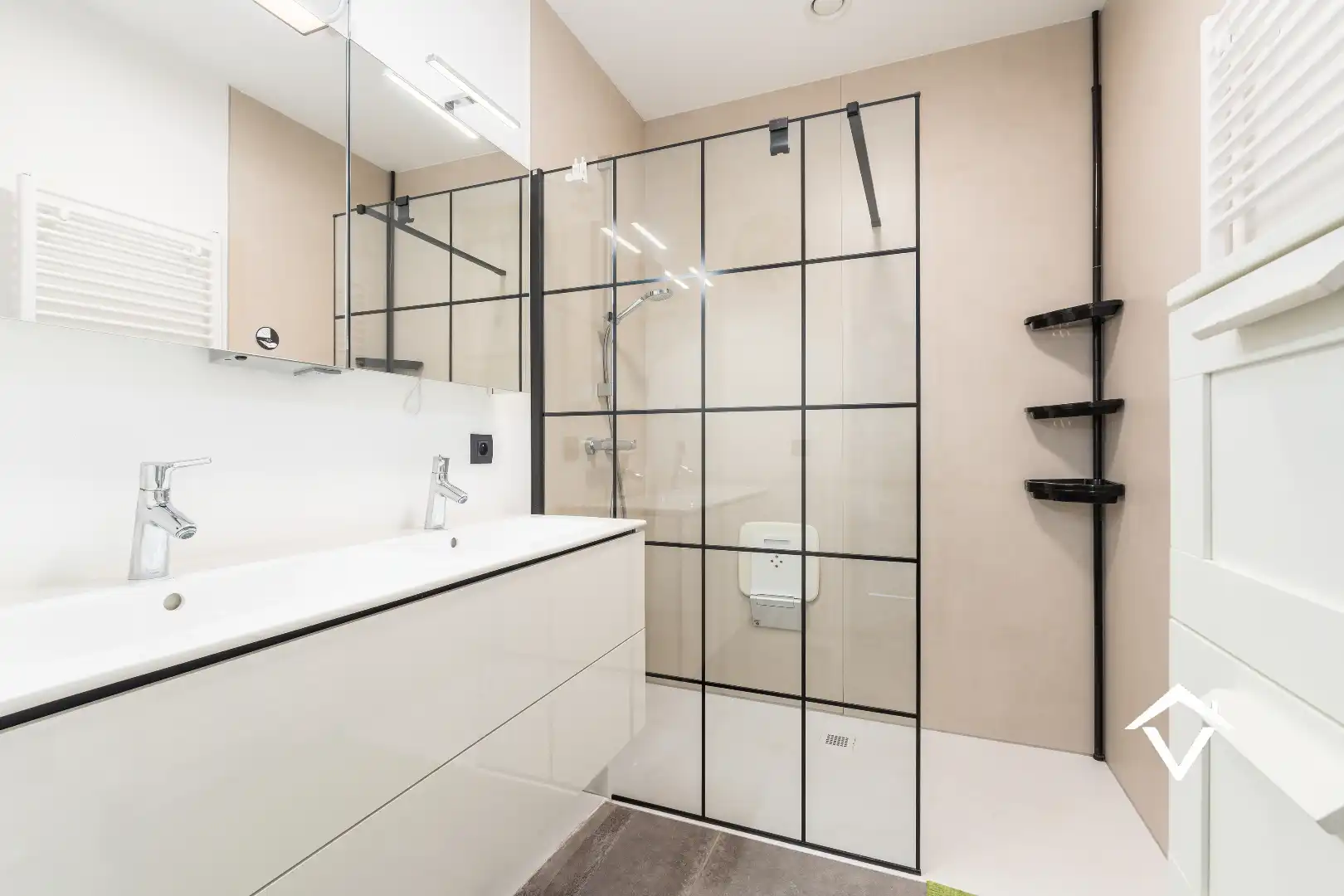 Exclusief en energiezuinig appartement op de zesde verdieping met panoramisch uitzicht op Oosteroever! foto 16