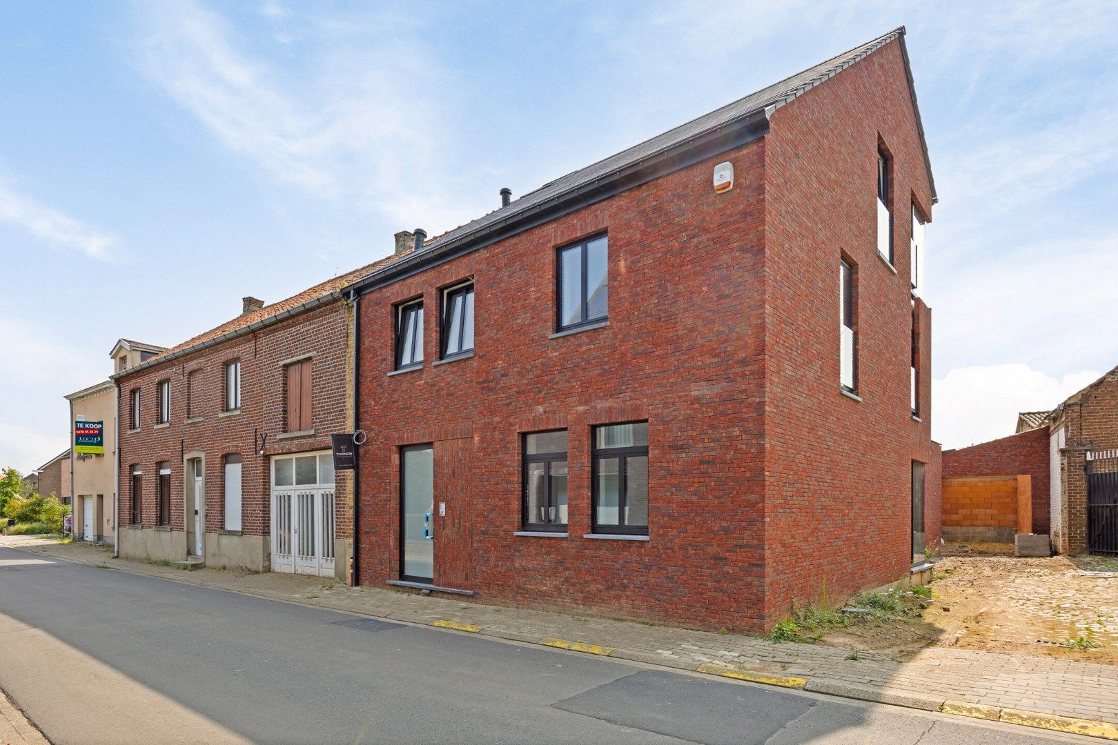 FANTASTISCHE INSTAPKLARE NIEUWBOUWWONING - onder 3% registratierecht foto 1