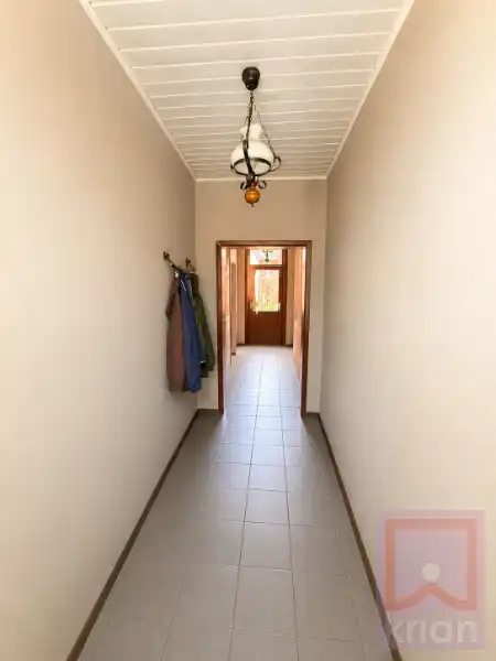 Ruime te renoveren woning met tuin - centrum Geel! foto 2