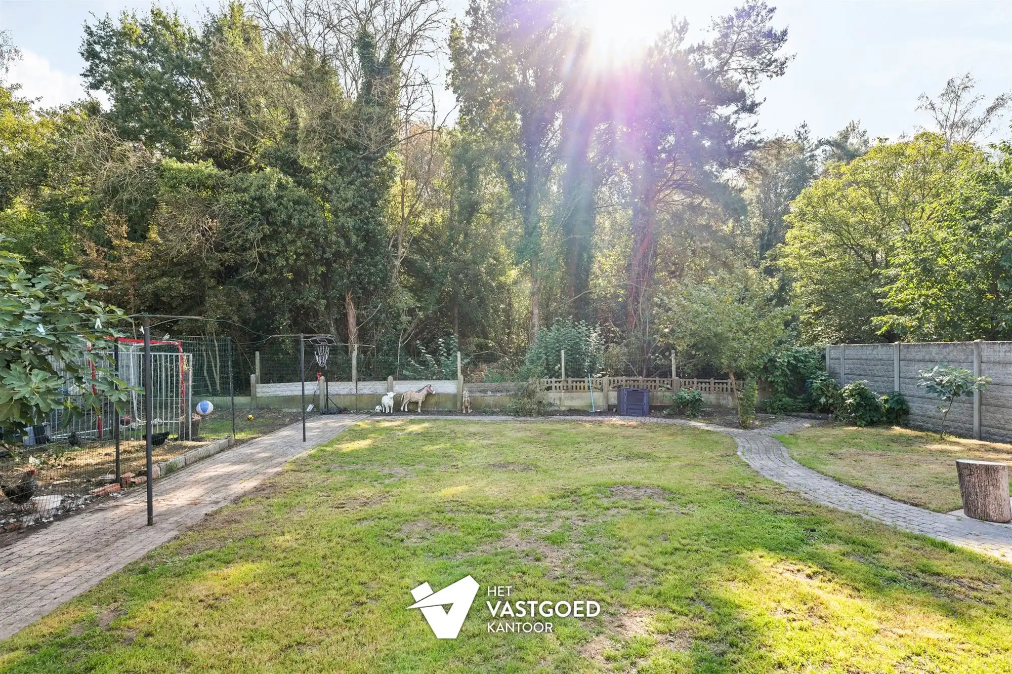 UITERST KNAP GERENOVEERDE WONING MET 3 SLAAPKAMERS GELEGEN OP EEN ZONNIG GEORIENTEERD PERCEEL VAN 7A32CA TE BEVERLO foto 24