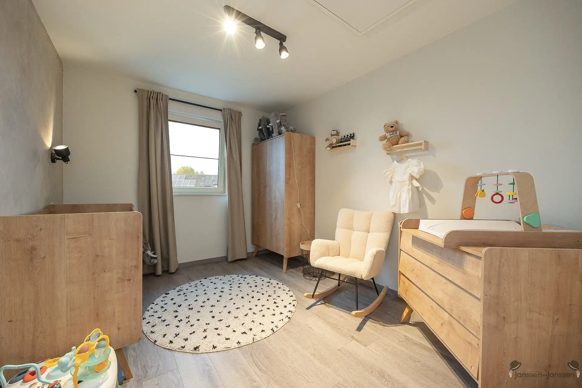 Mooi afgewerkte en ruime energiezuinige woning  foto 19