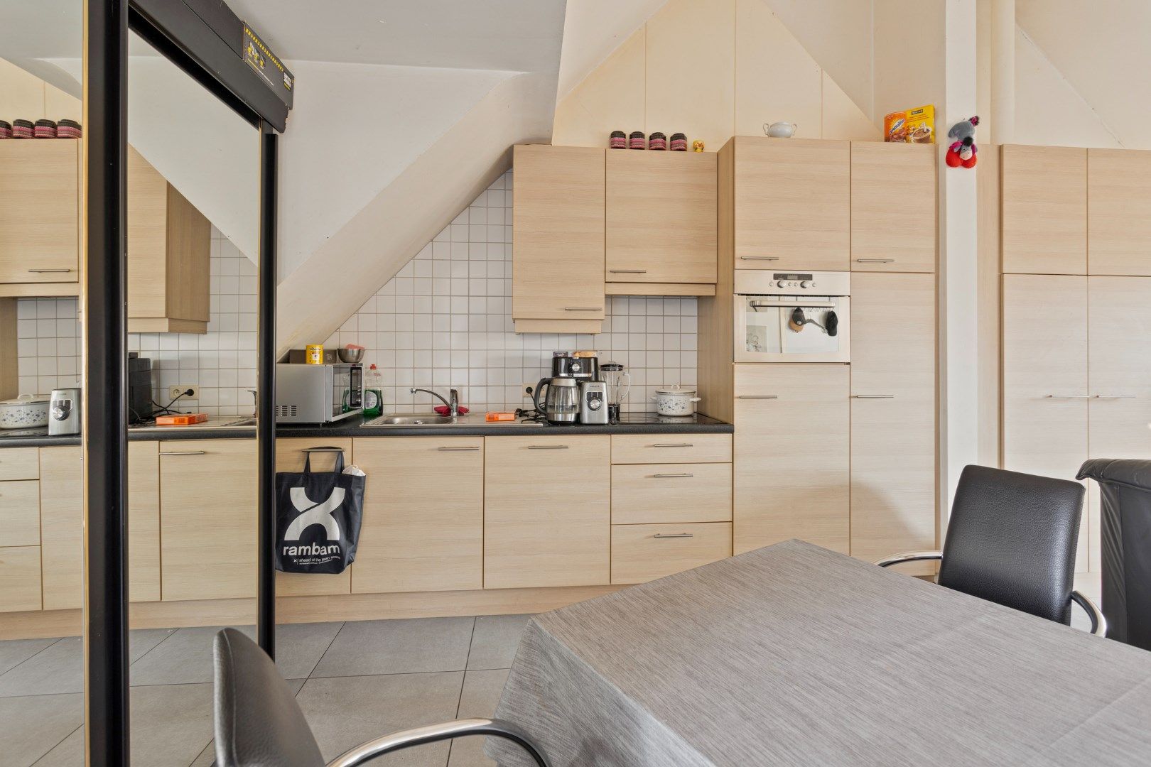 Opbrengsteigendom met 3 studio's en 1 appartement op fietsafstand van Mol-centrum !  foto 38