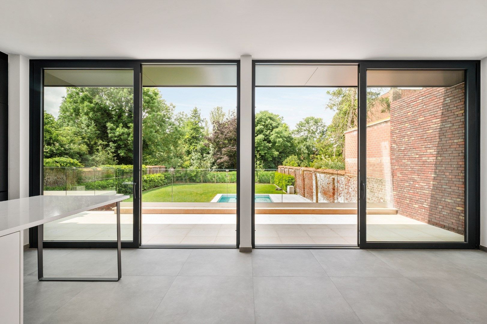 ENERGETISCHE HOOGSTAANDE GERENOVEERDE WONING MET VERWAMRD ZWEMBAD foto 5