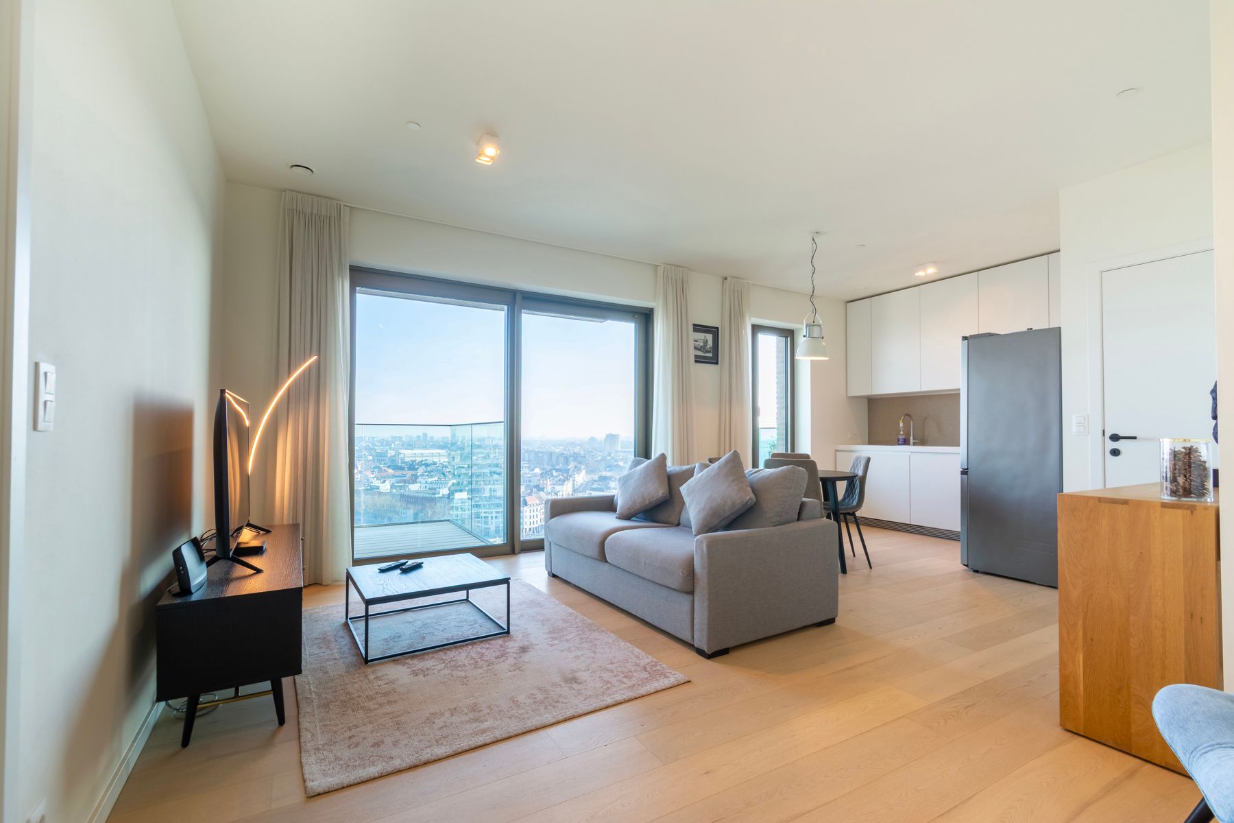 Gemeubeld 2 slaapkamer appt. met zicht op de Schelde foto 2