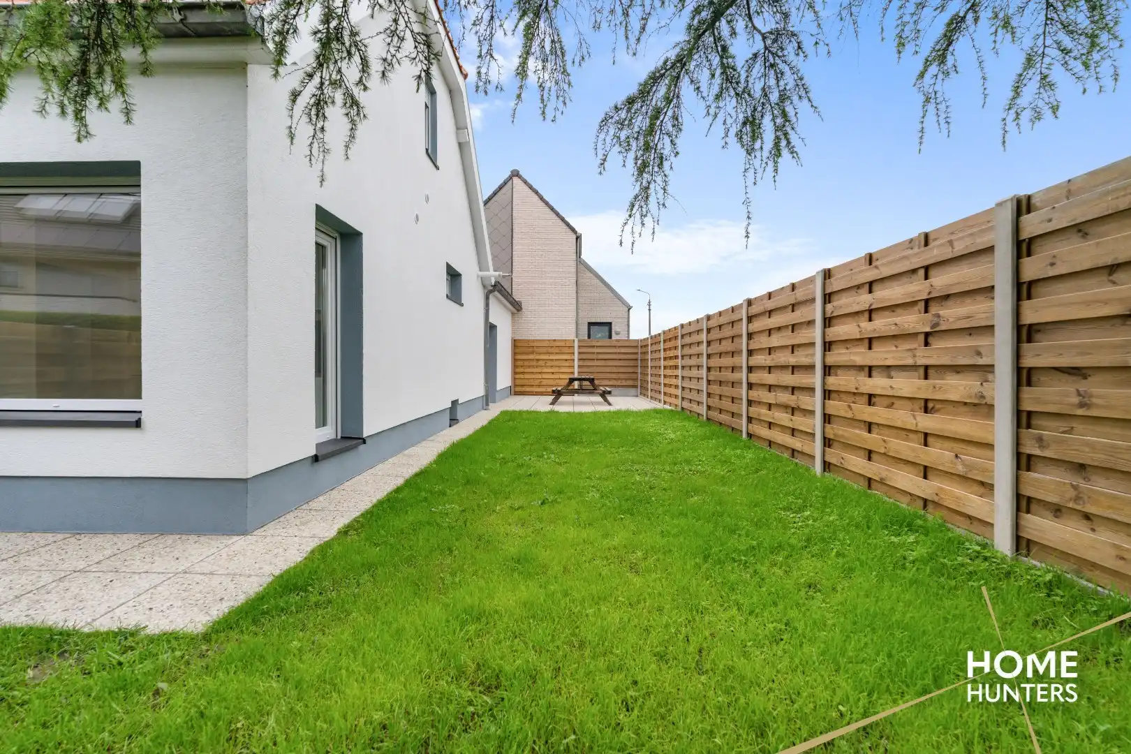 Gerenoveerde woning met 3 slaapkamers, zonnige tuin en een garage foto 5