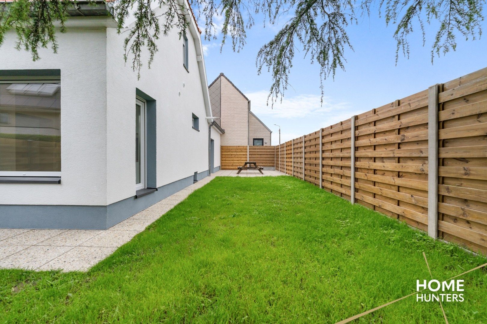 Gerenoveerde woning met 3 slaapkamers, zonnige tuin en een garage foto 5