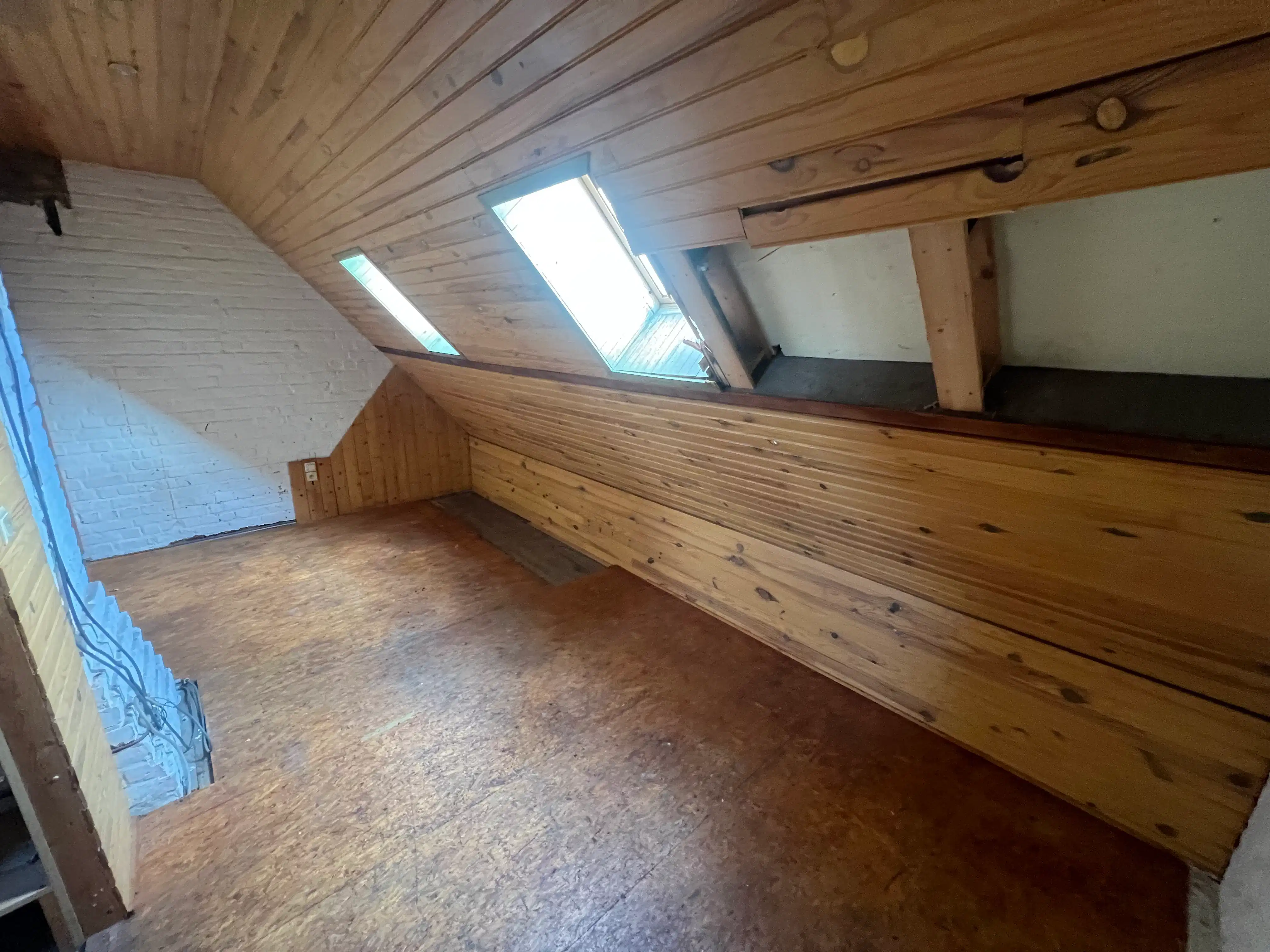 Halfopen bebouwing met zonnige tuin foto 18