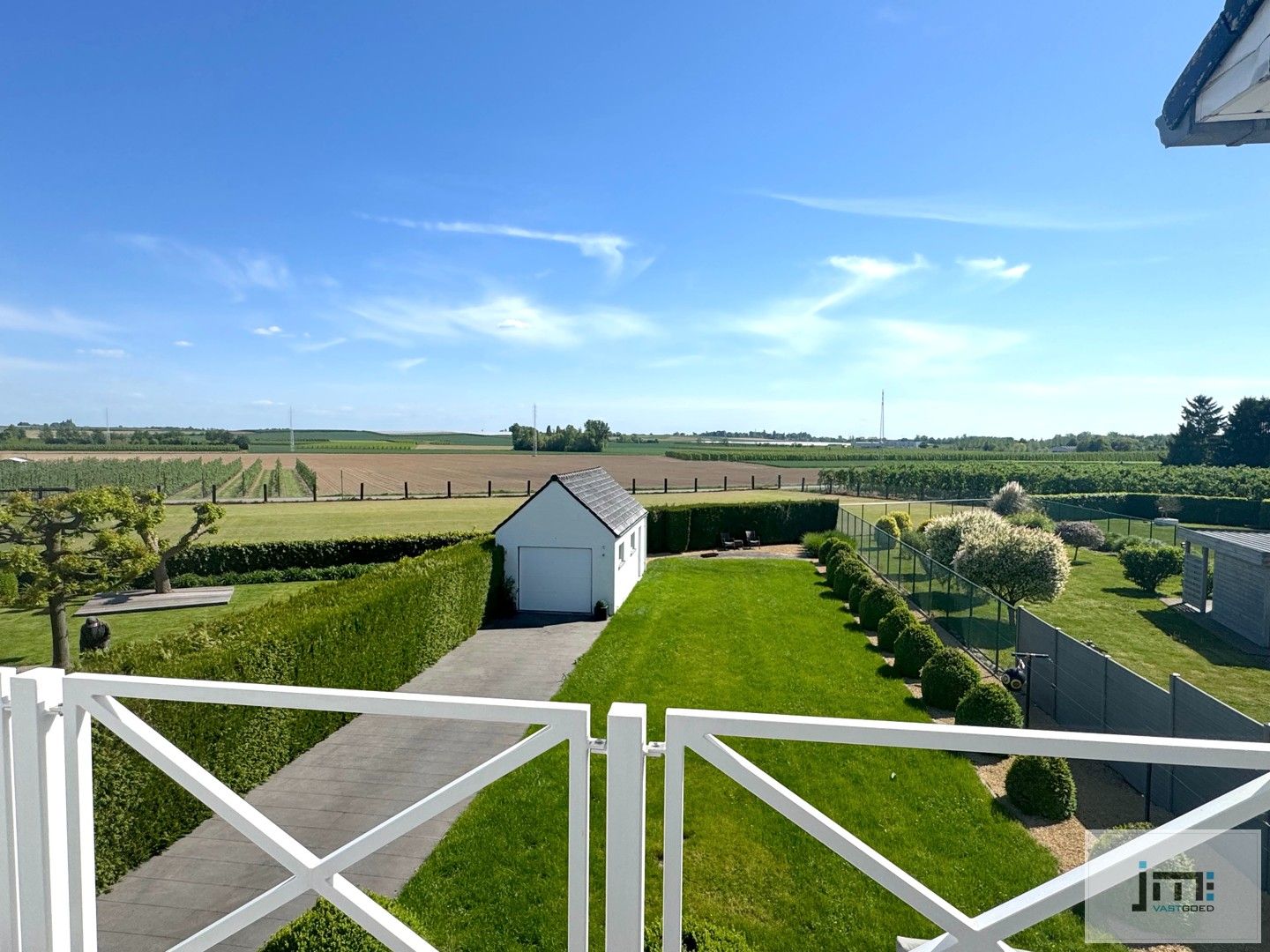 Goed onderhouden en ruime woning foto 17