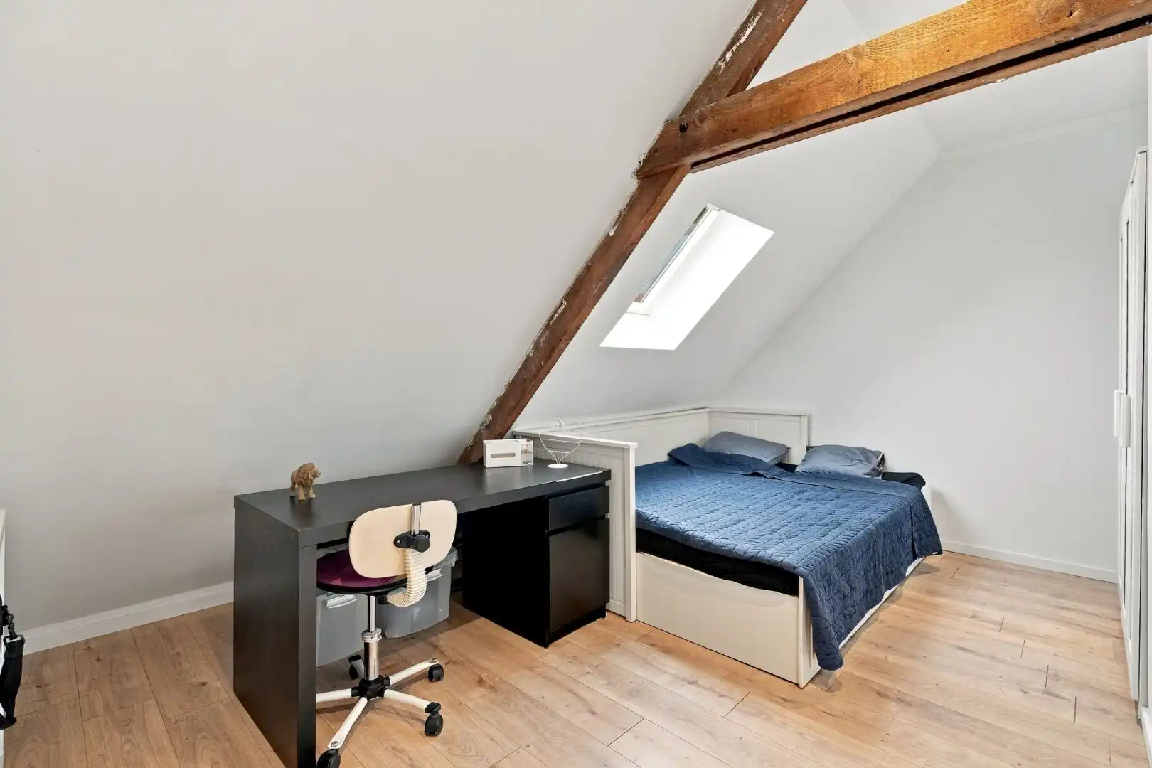 Instapklare woning met 5 slks, grote tuin en 2 badkamers in het centrum van Kuurne. foto 20