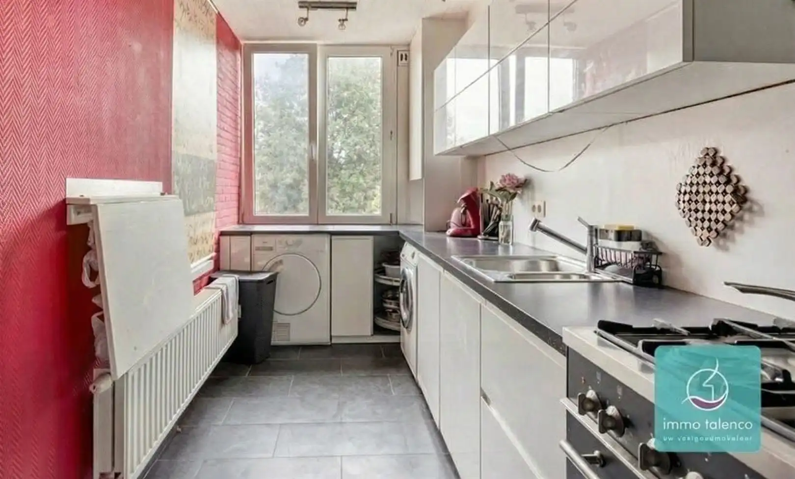 Appartement op eerste verd.-  opp. 94 m² - 2 parkeerplaatsen foto 9