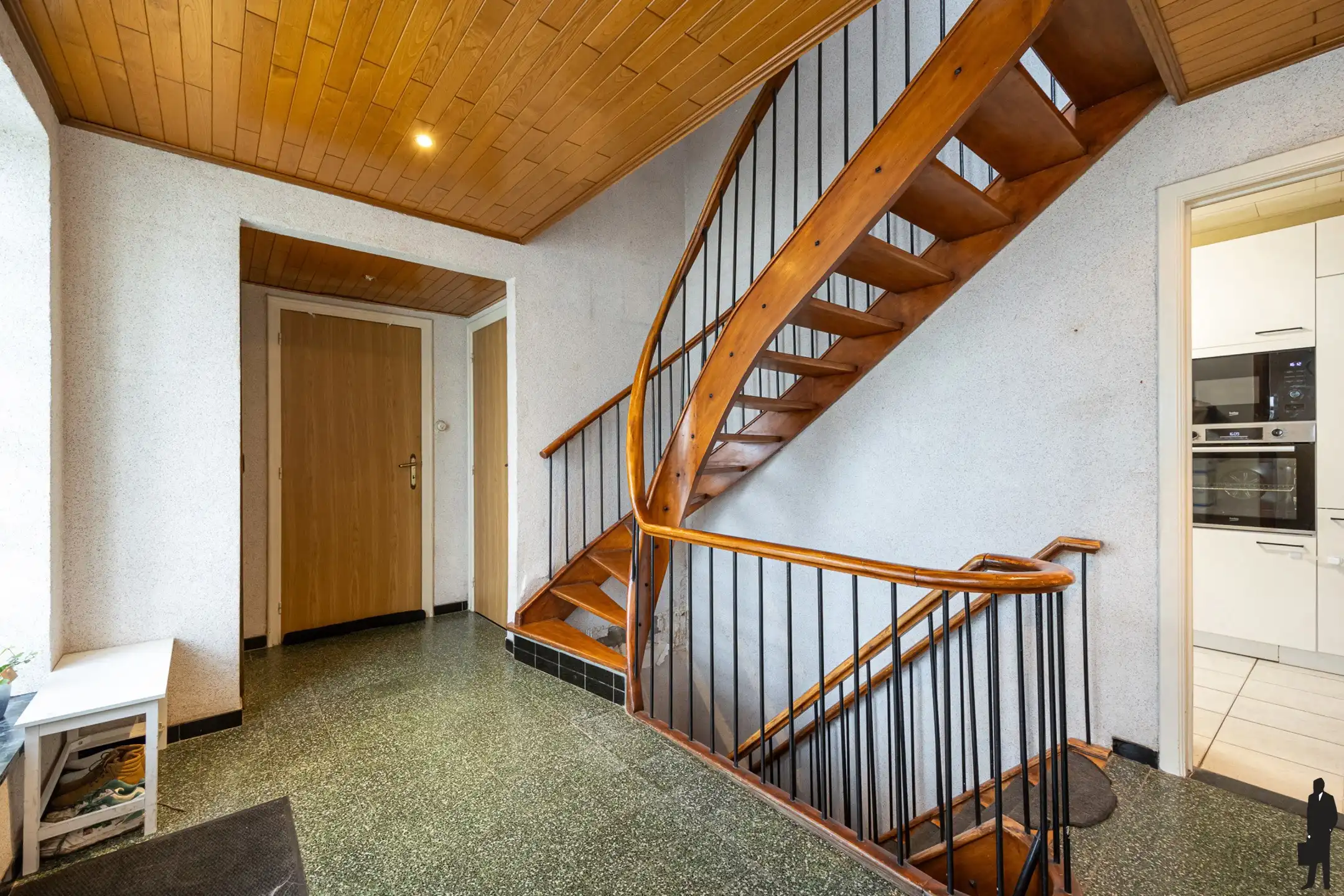 Charmante gezinswoning met aangename tuin op top locatie foto 8