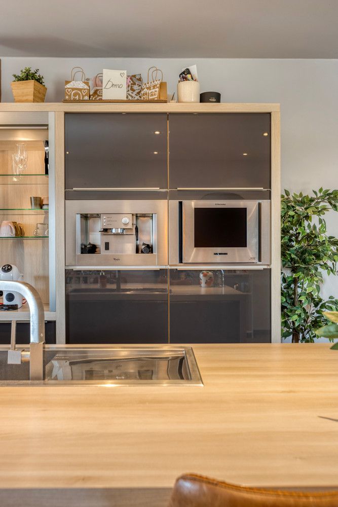 ZEER RUIM EN INSTAPKLAAR DUPLEX APPARTEMENT MET 3 SLPKS! foto 4