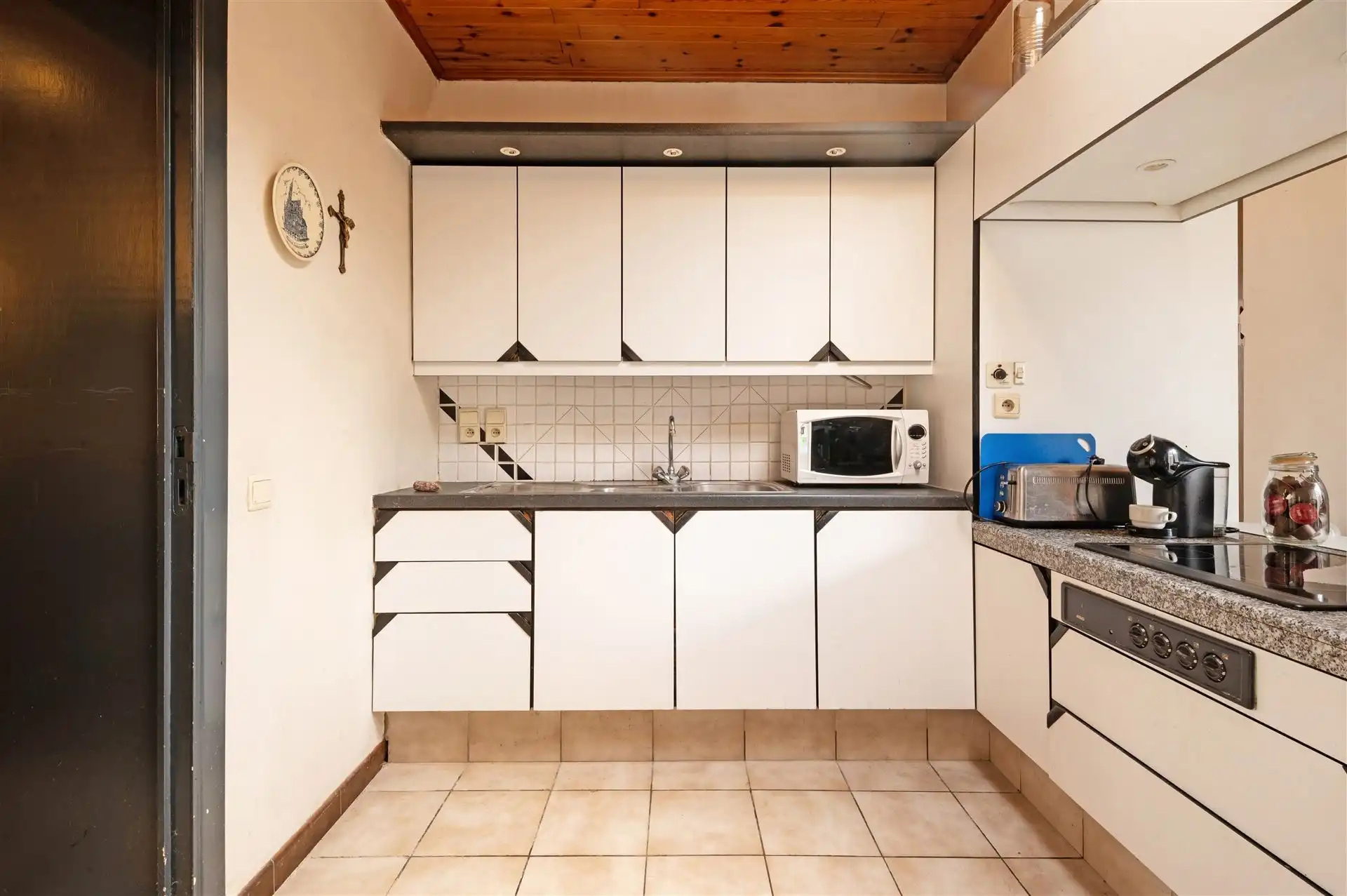 Ruime woning met tuin, loods en garage in Oudenaarde! foto 7