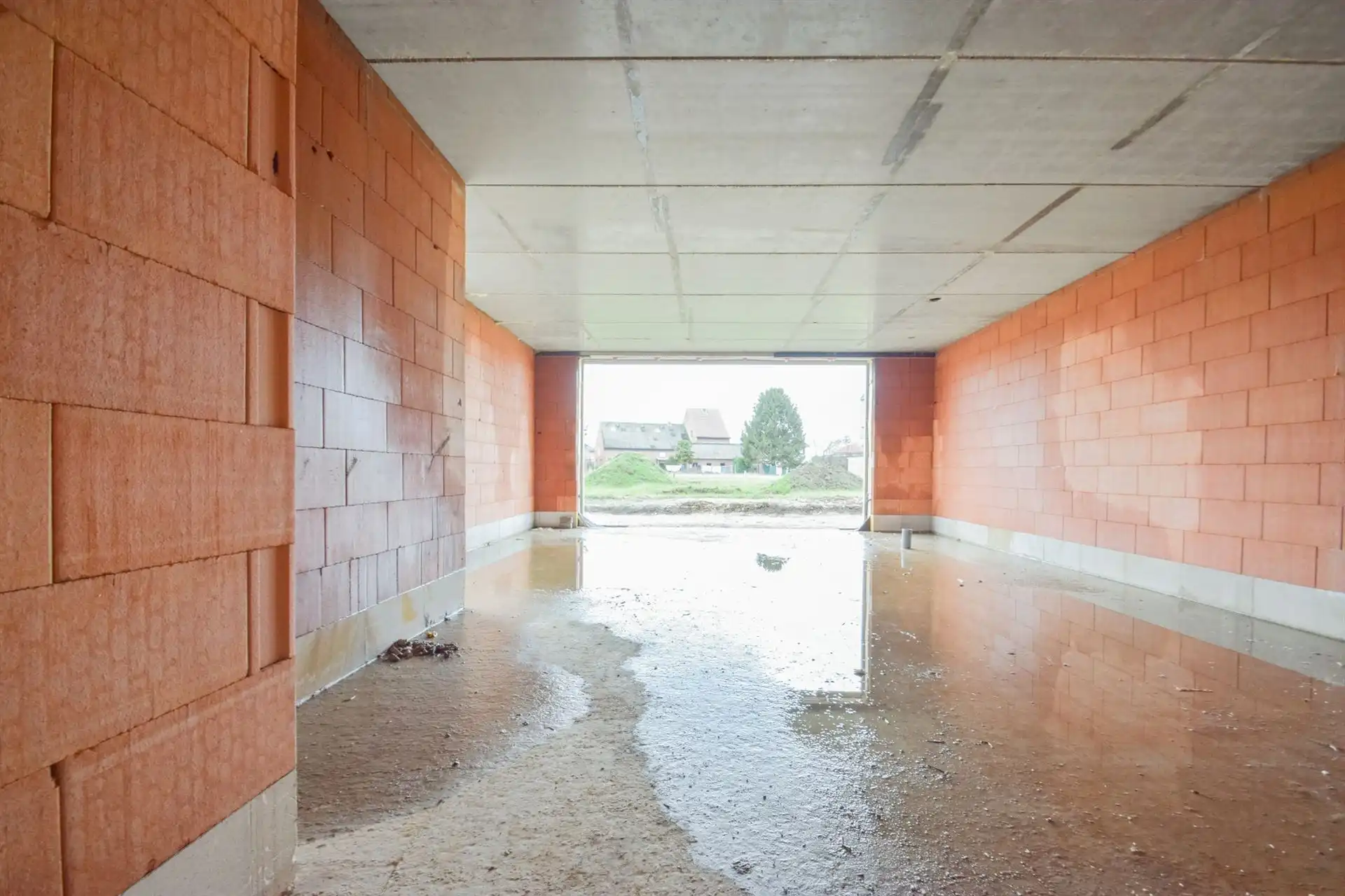 Halfopen nieuwbouw met mog. 4 slpk in een doodlopende straat foto 4