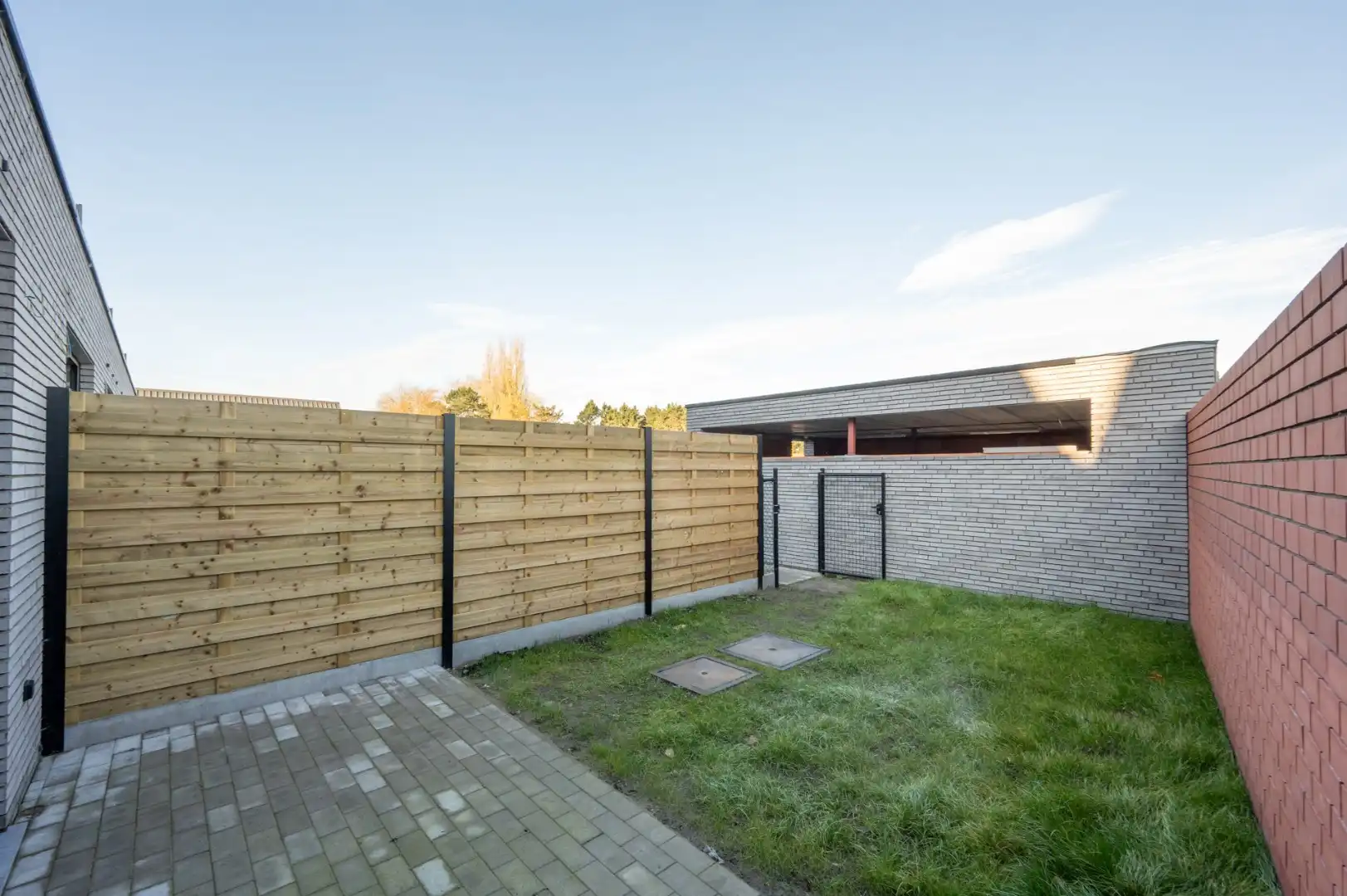 Ruime nieuwbouwappartement met  terras en tuintje! foto 10