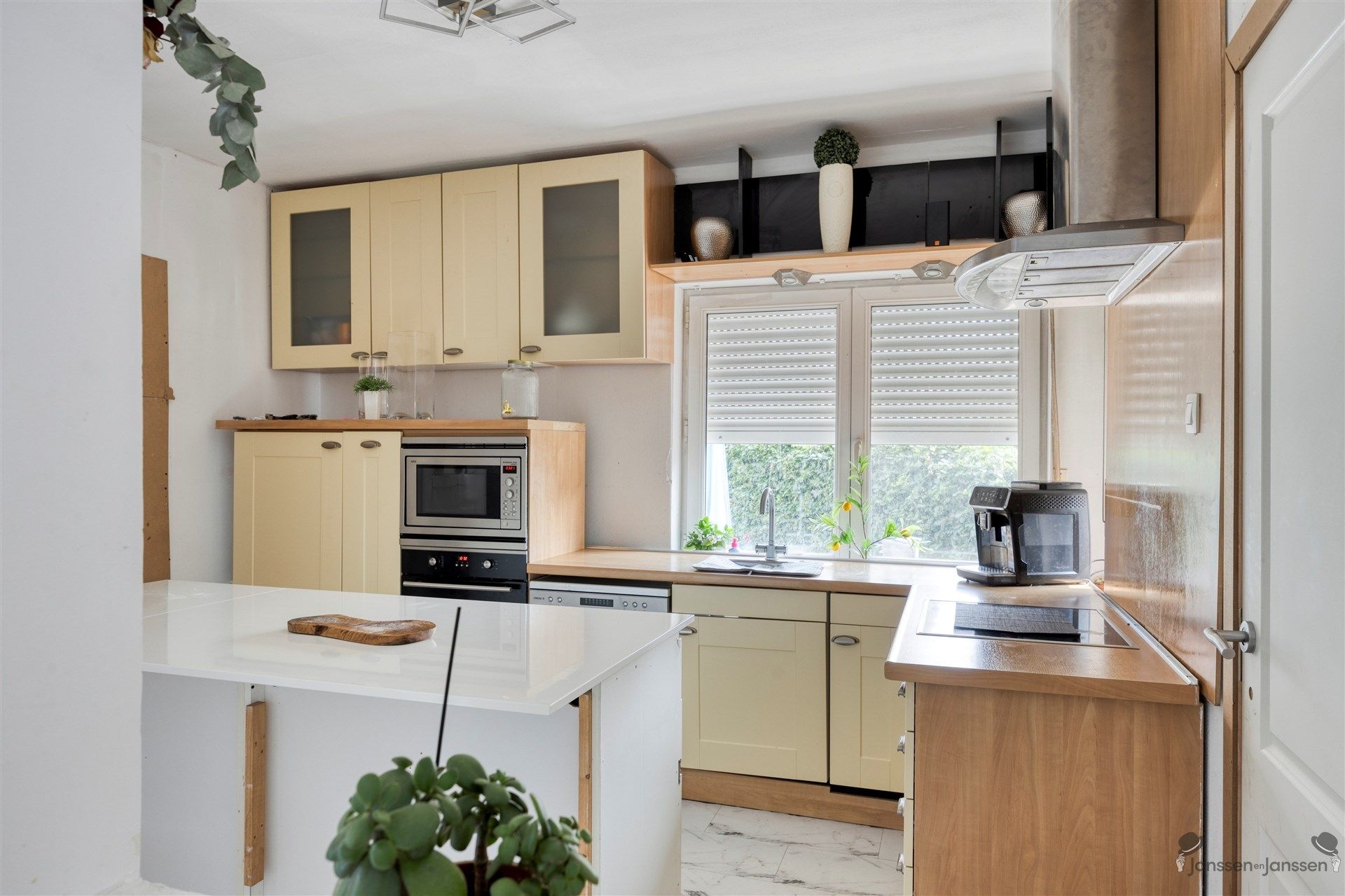 Te renoveren woning foto 13