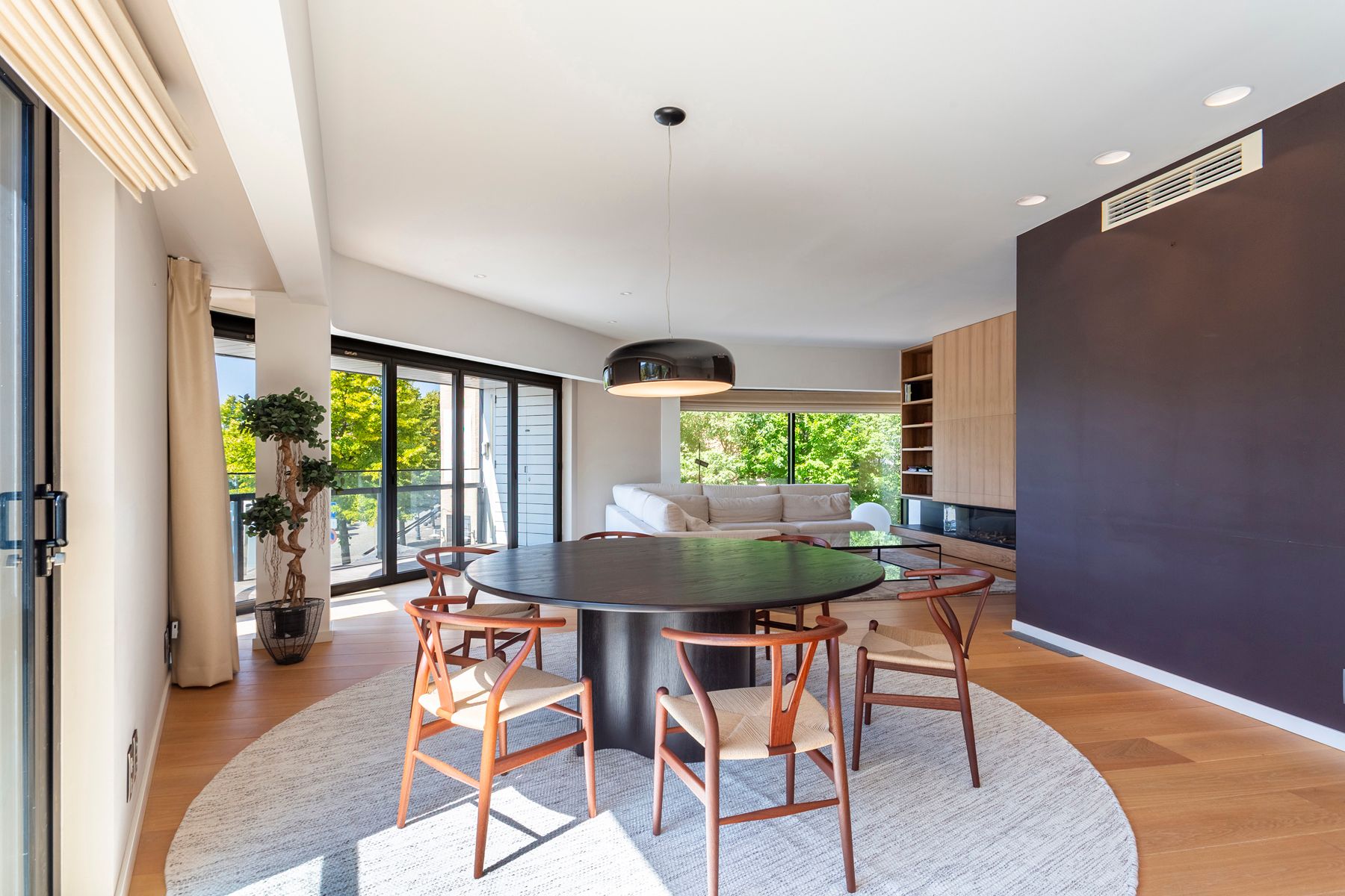 Bemeubeld 3-slaapkamer appartement op het Eilandje foto 3