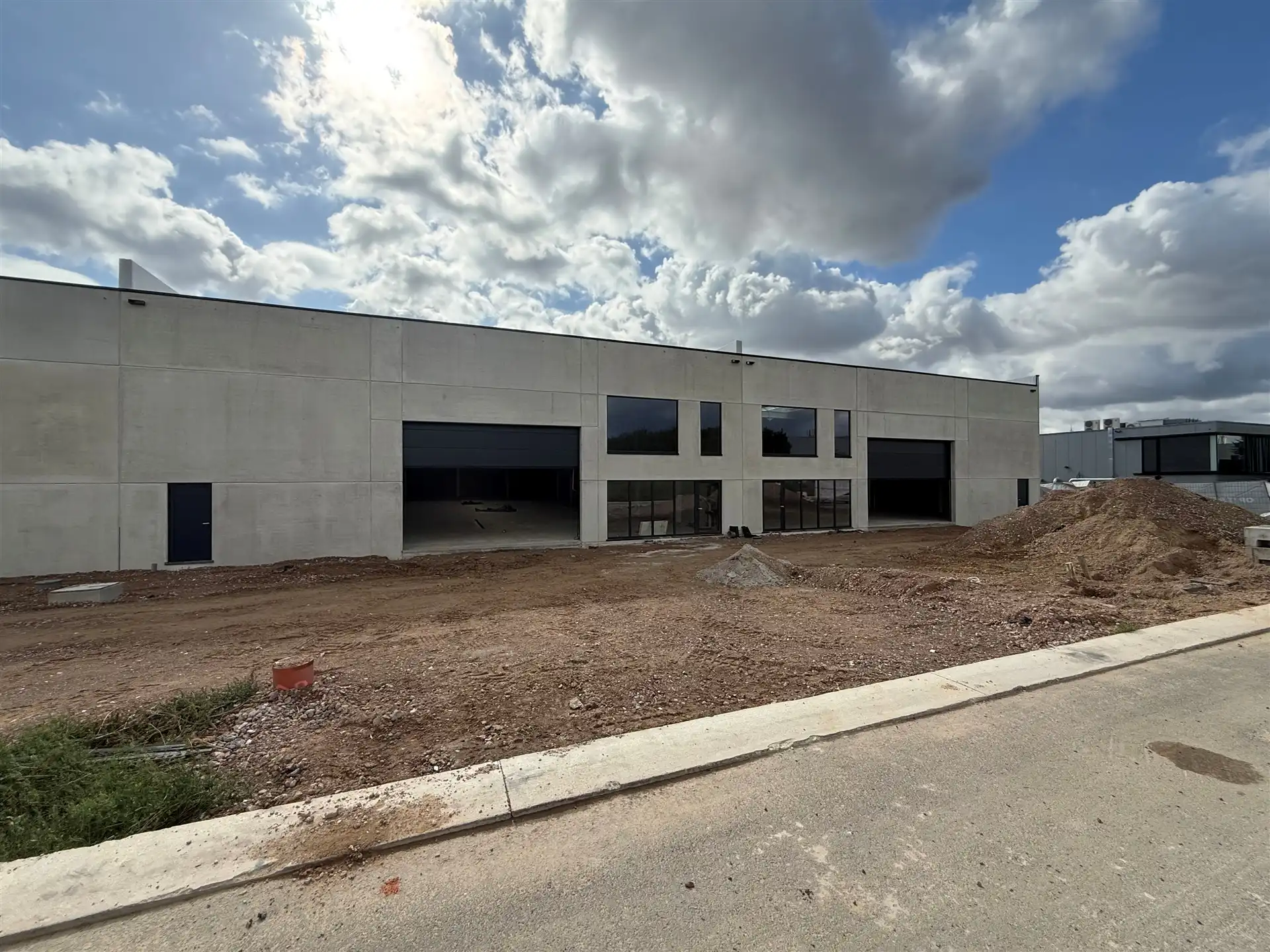 Industrieel terrein te koop 3770 Riemst
