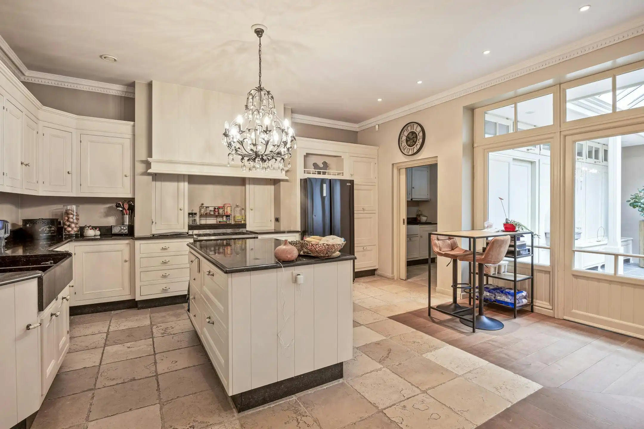 Uniek stadspand met dakterras in centrum Maaseik foto 8