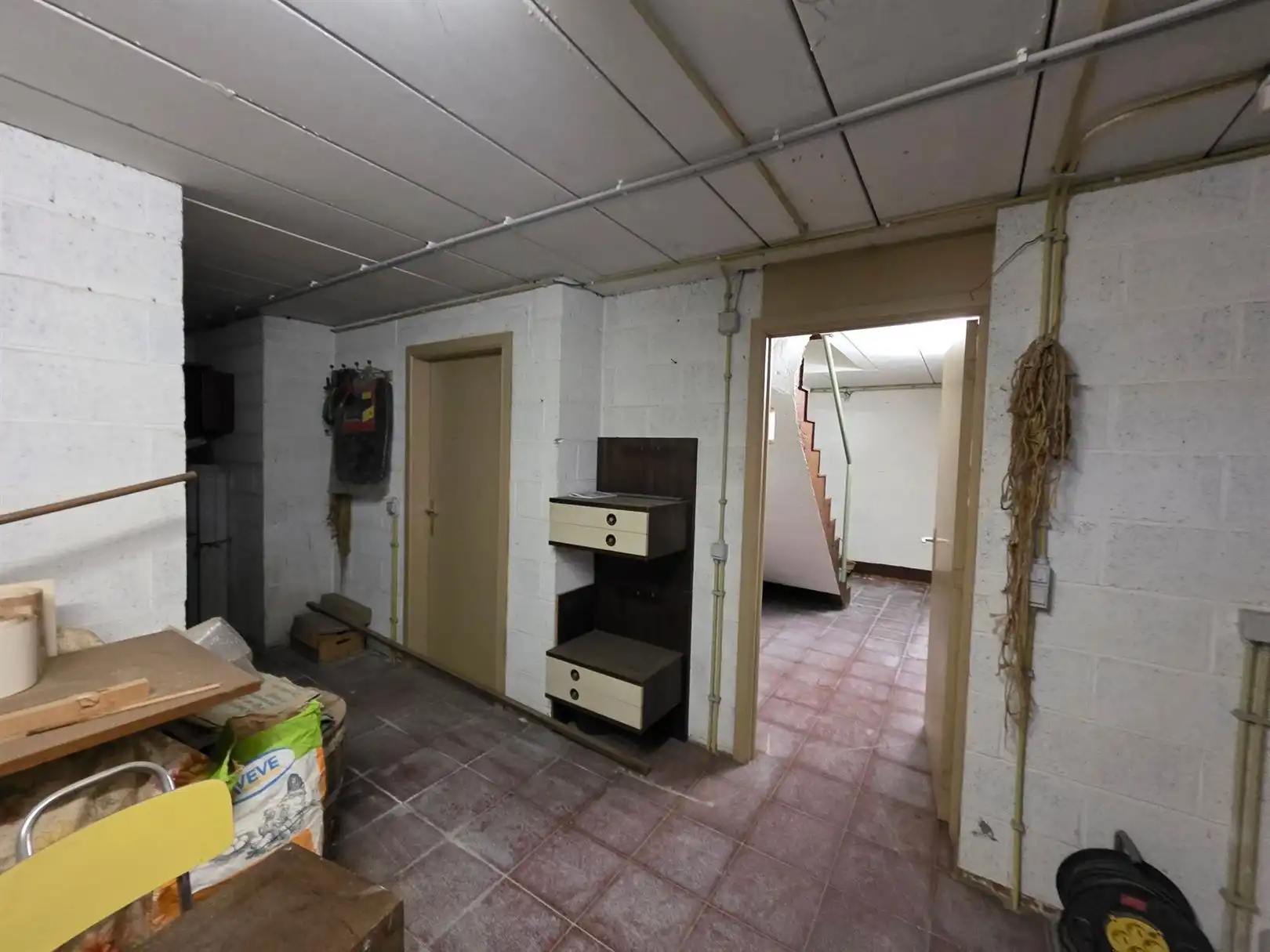 Ruime villa met 4 slpk's, 2 badkamers en garage foto 26
