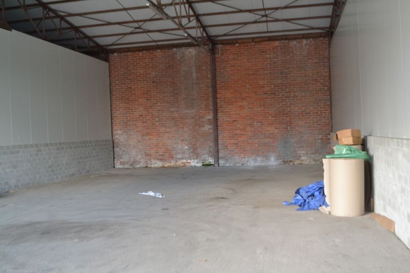 Te huur: Loods 7 - 200 m² foto 2