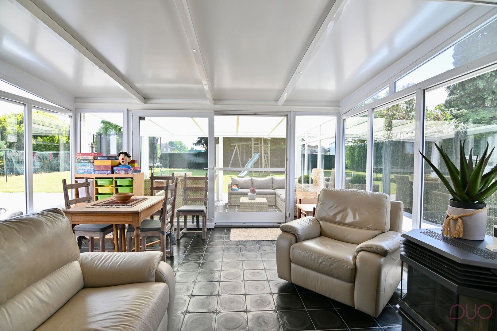 Instapklare open bebouwing, rustig gelegen te Brustem op 972m² foto 13