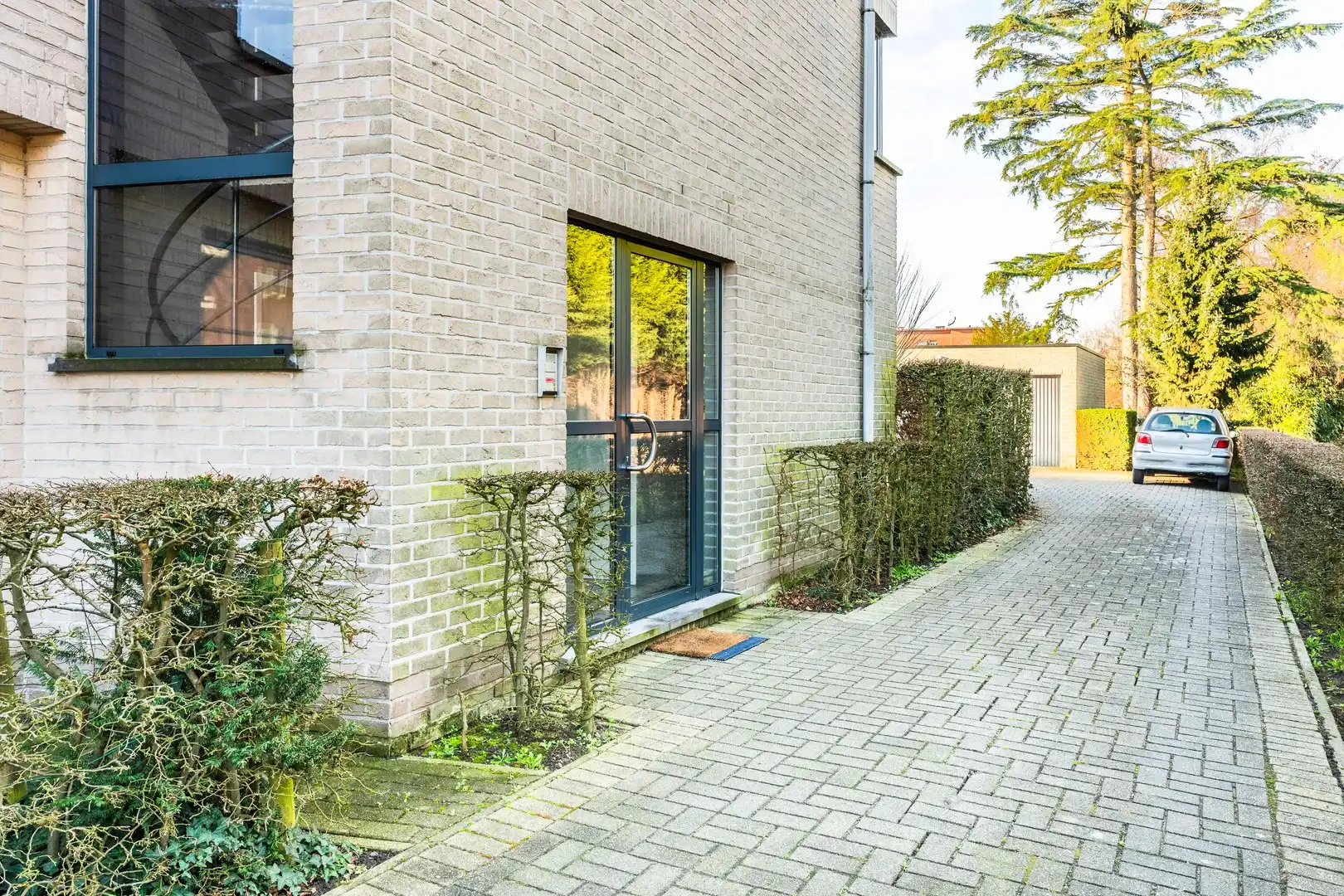 Ideaal gelegen gelijkvloers appartement met garage foto 15