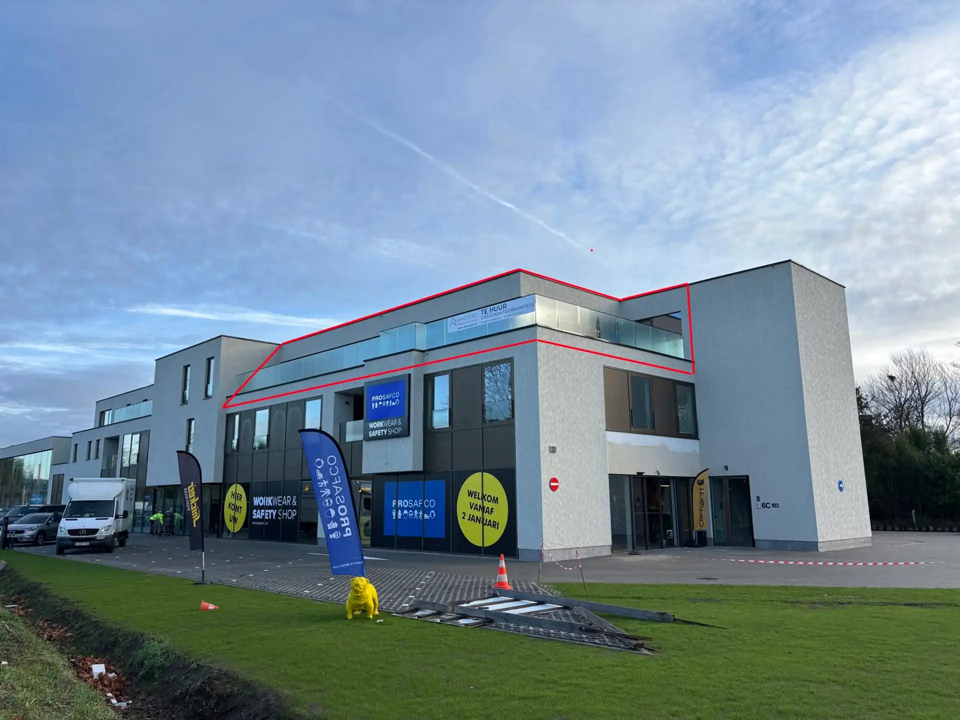 Rooftop horecagelegenheid met veel lichtinval foto 12