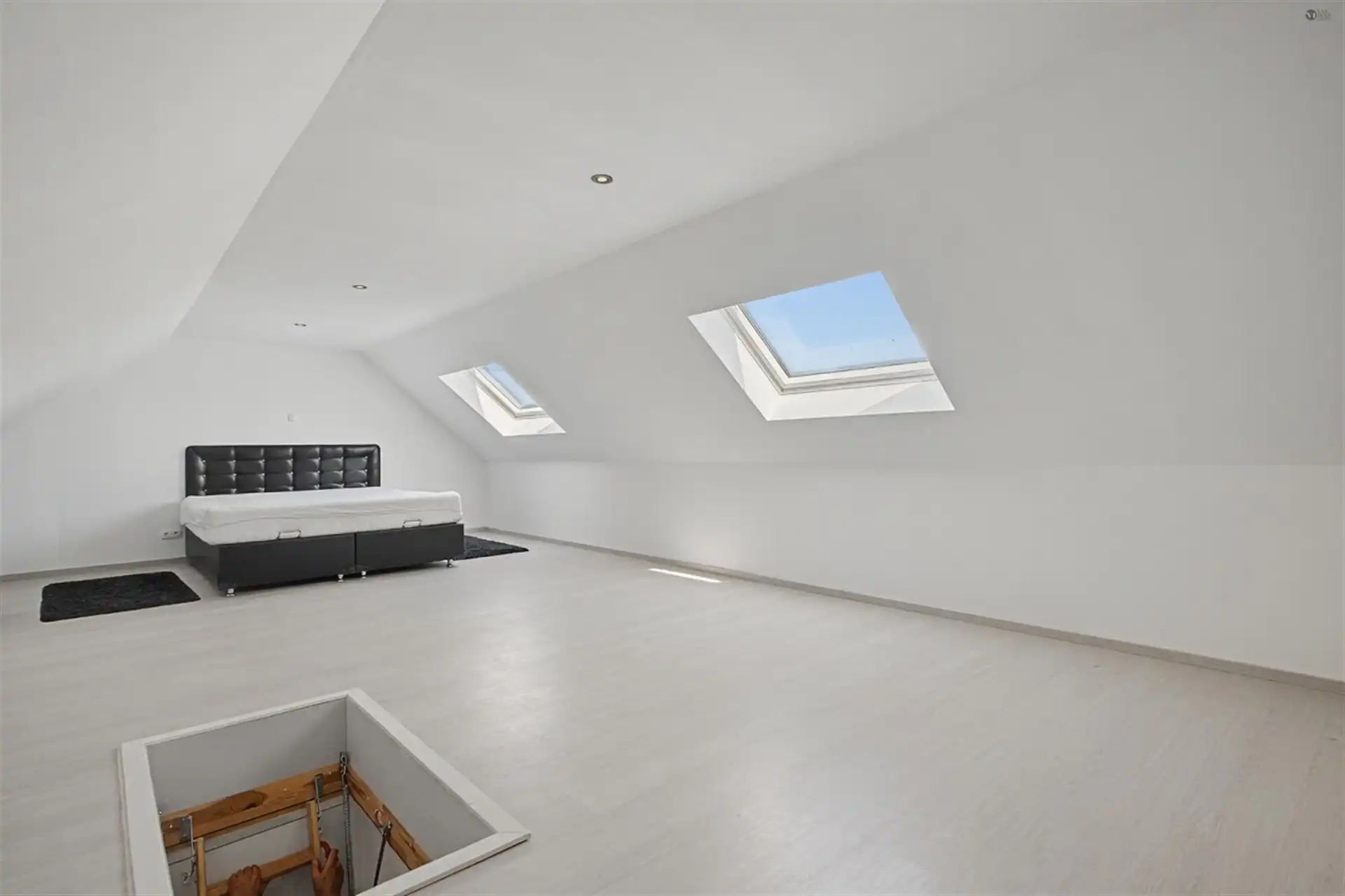 Recente Halfopen nieuwbouwwoning met 3 slaapkamers foto 21