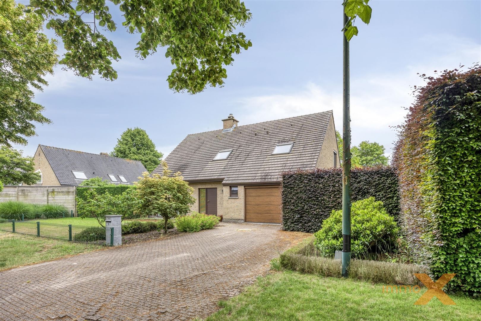 OP TE FRISSEN RUIME VILLA MET GROTE TUIN foto 2